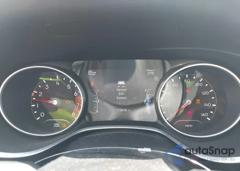 2018 Jeep Compass Latitude 4X4 из США, поврежденный, VIN 3C4NJDBB6JT154211